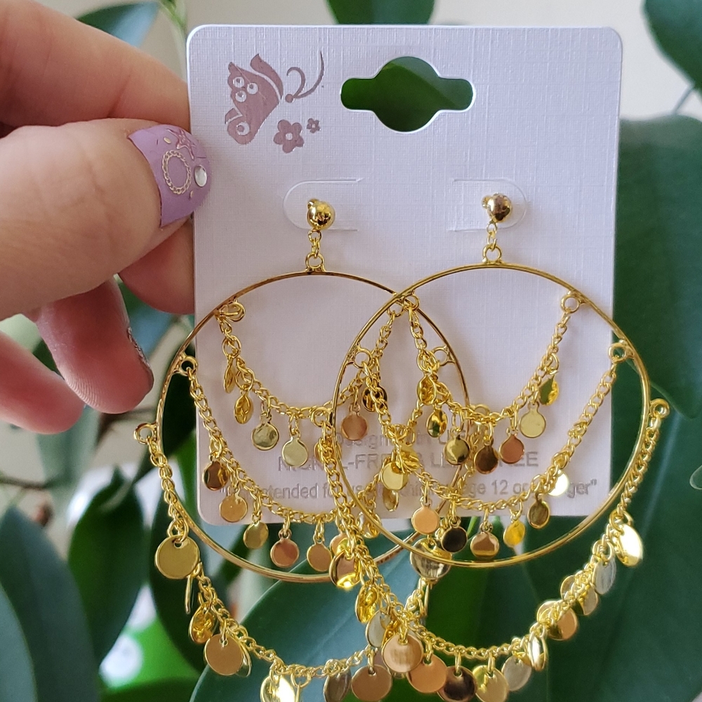 Gold earrings